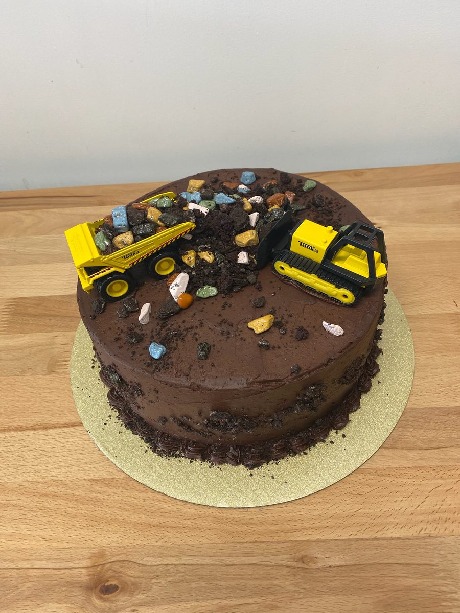 Construction truck cake