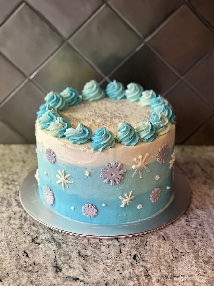 Winter snowflake ombre cake
